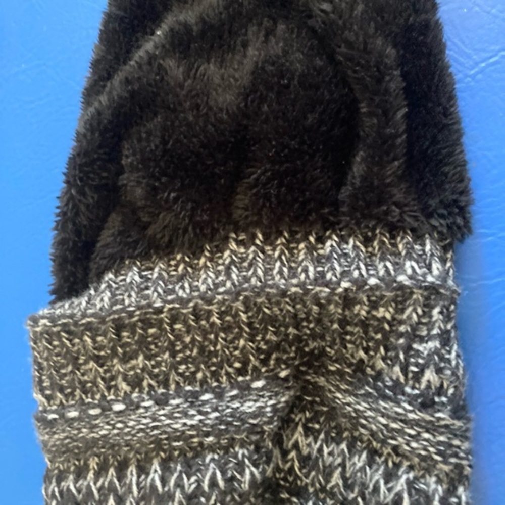 Two fir the price of one galente winter beanie fleece lined knit hat